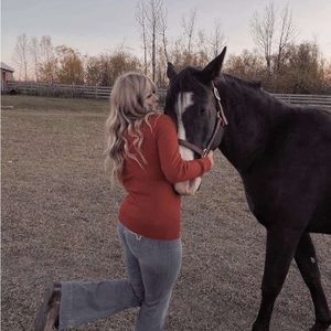 Meet your Posher, Brooke